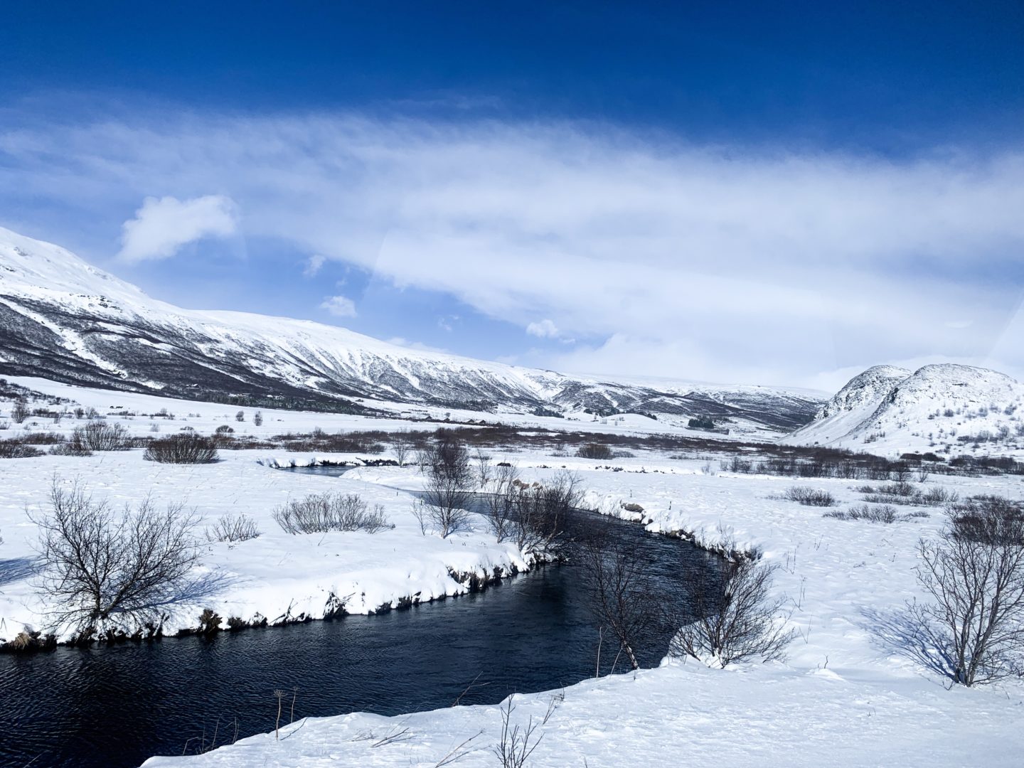 ICELAND LAND OF CONTRASTS