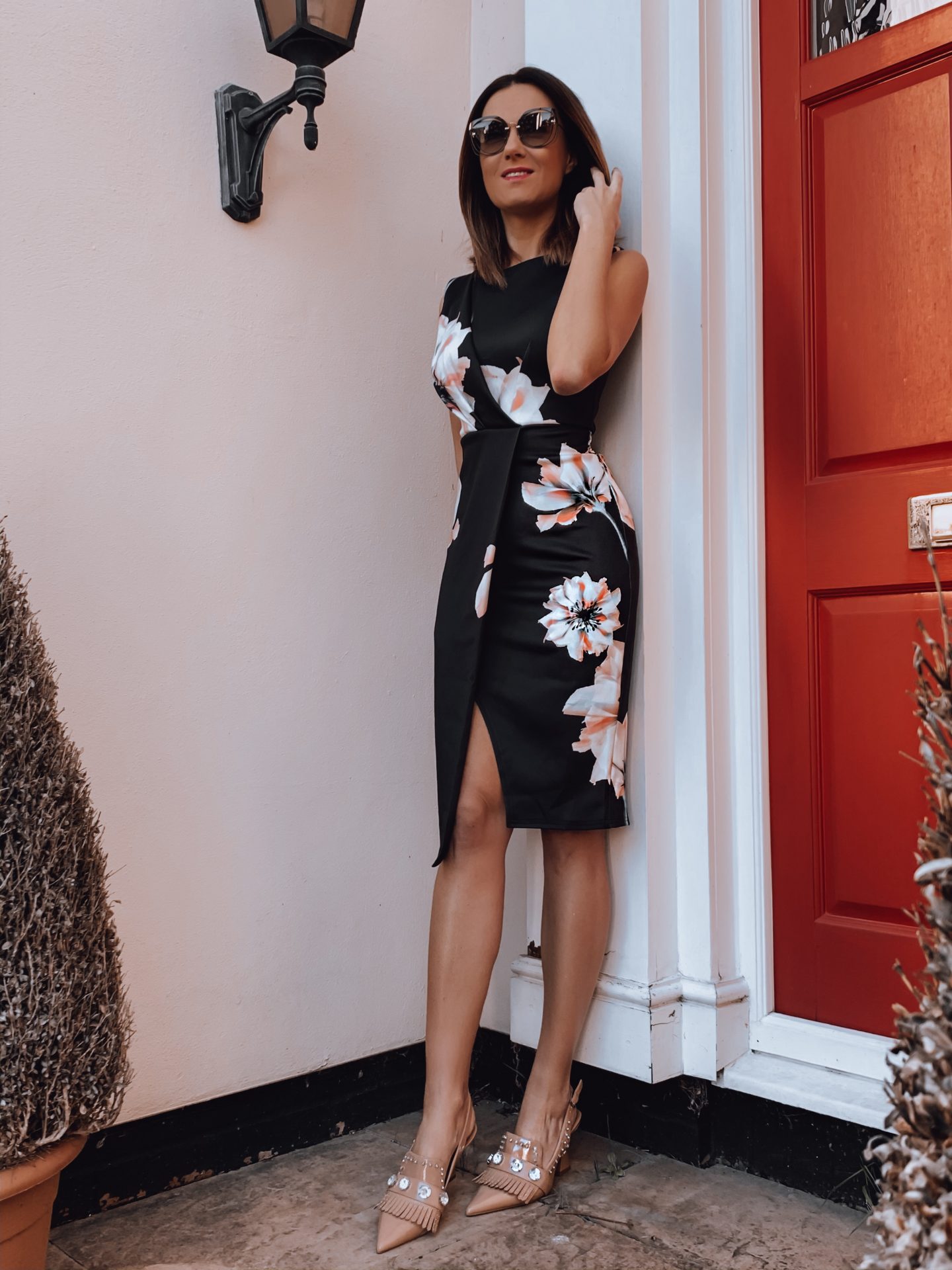 CLOSET LONDON BLACK FLORAL BODYCON PENCIL DRESS | LONDON FASHION | MIU MIU SUNGLASSES | CHARLOTTE TILBURY MAKE UP | ACCESSORIZE BRACELET | DIOR LIPGLOSS | ASOS EMBELLISHED SHOES