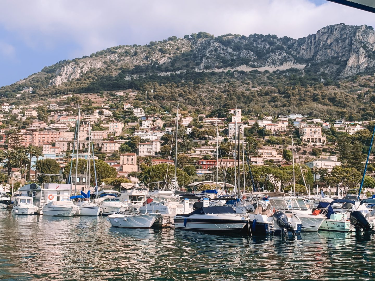 Romantic Private Tour for 2 plus guide on your own Solar Powered Boat, Beaulieu-sur-Mer, France